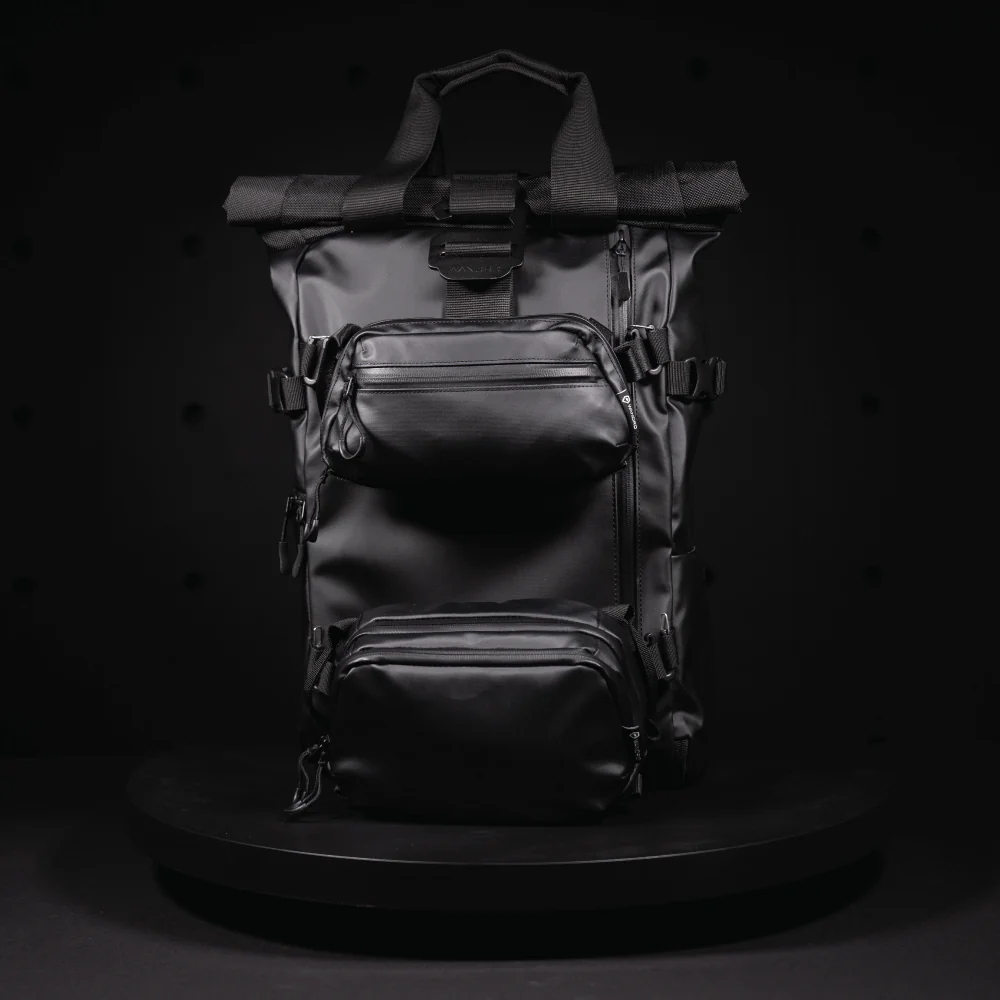 Tech Bag Large in Black - Image 4