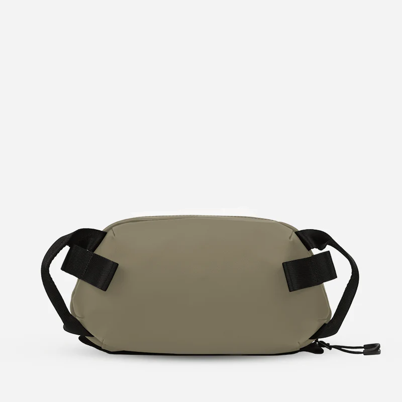 Tech Bag Medium in Yuma Tan - Image 2