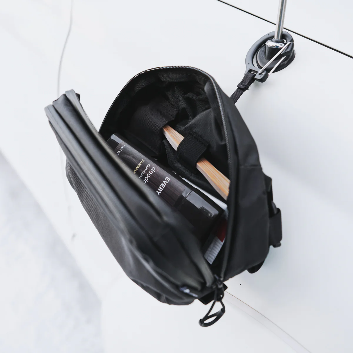 Toiletry Bag Large - Image 3