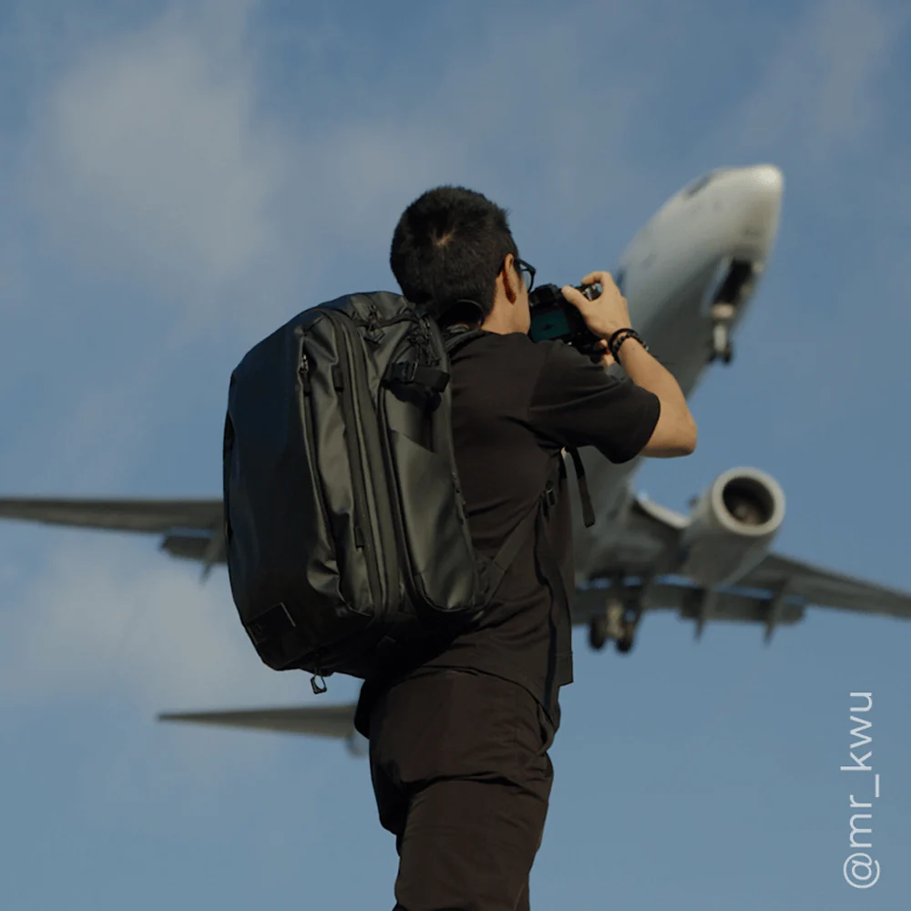 TRANSIT Travel Backpack 35L in Black - Image 12