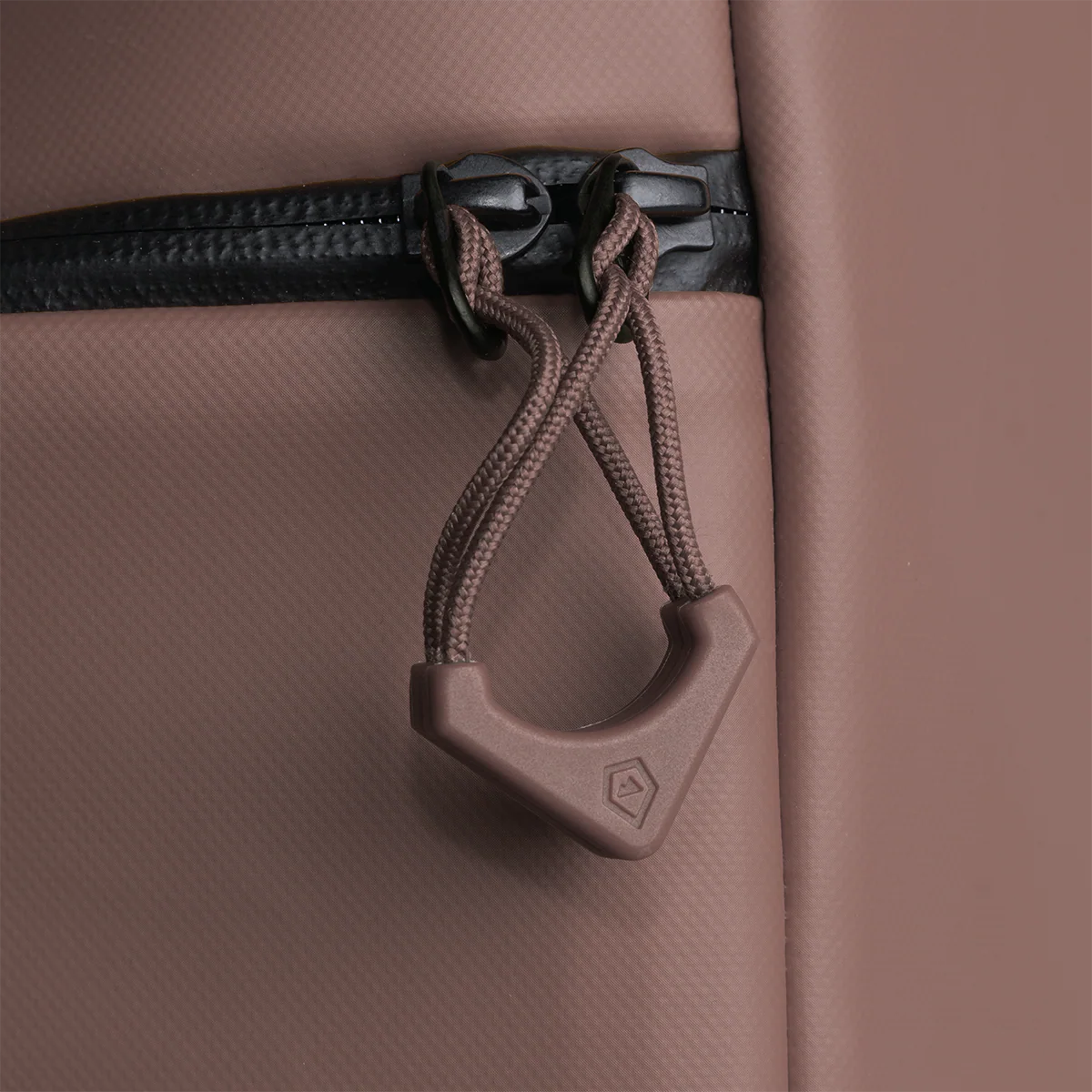 WORRYLESS® Locking Zipper Pullers in Atacama Clay - Image 4